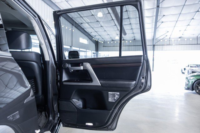 Used 2019 Toyota Land Cruiser AWD/4WD image 39