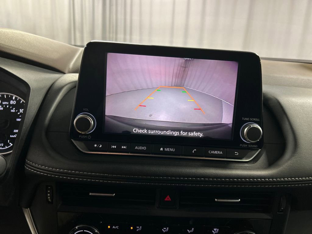 Used 2022 Nissan Rogue S image 16