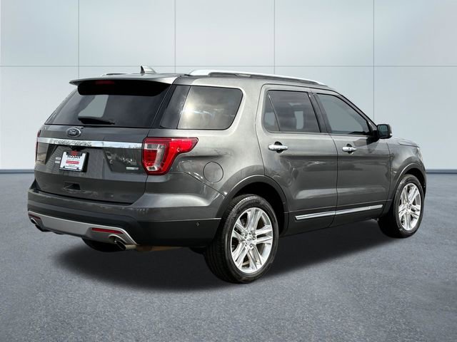 Used 2017 Ford Explorer Limited w/ Equipment Group 301A image 3