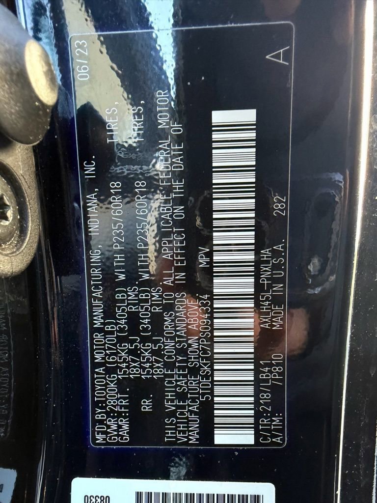 Used 2023 Toyota Sienna Platinum image 13