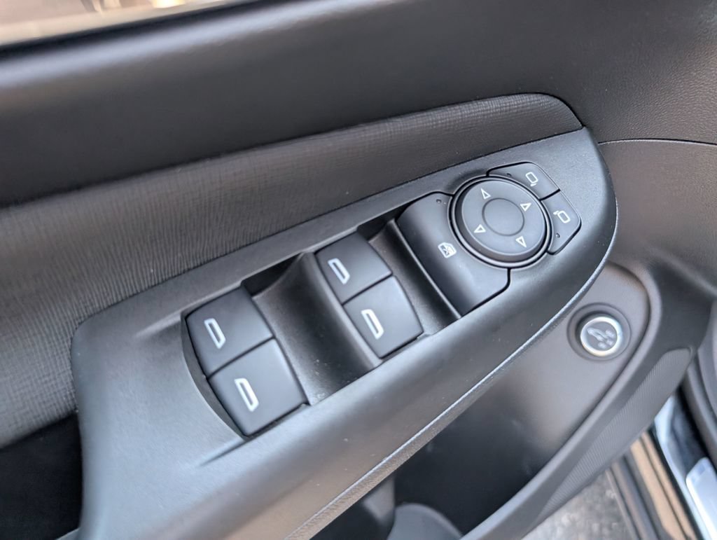 Used 2025 Buick Envista Avenir FWD image 15