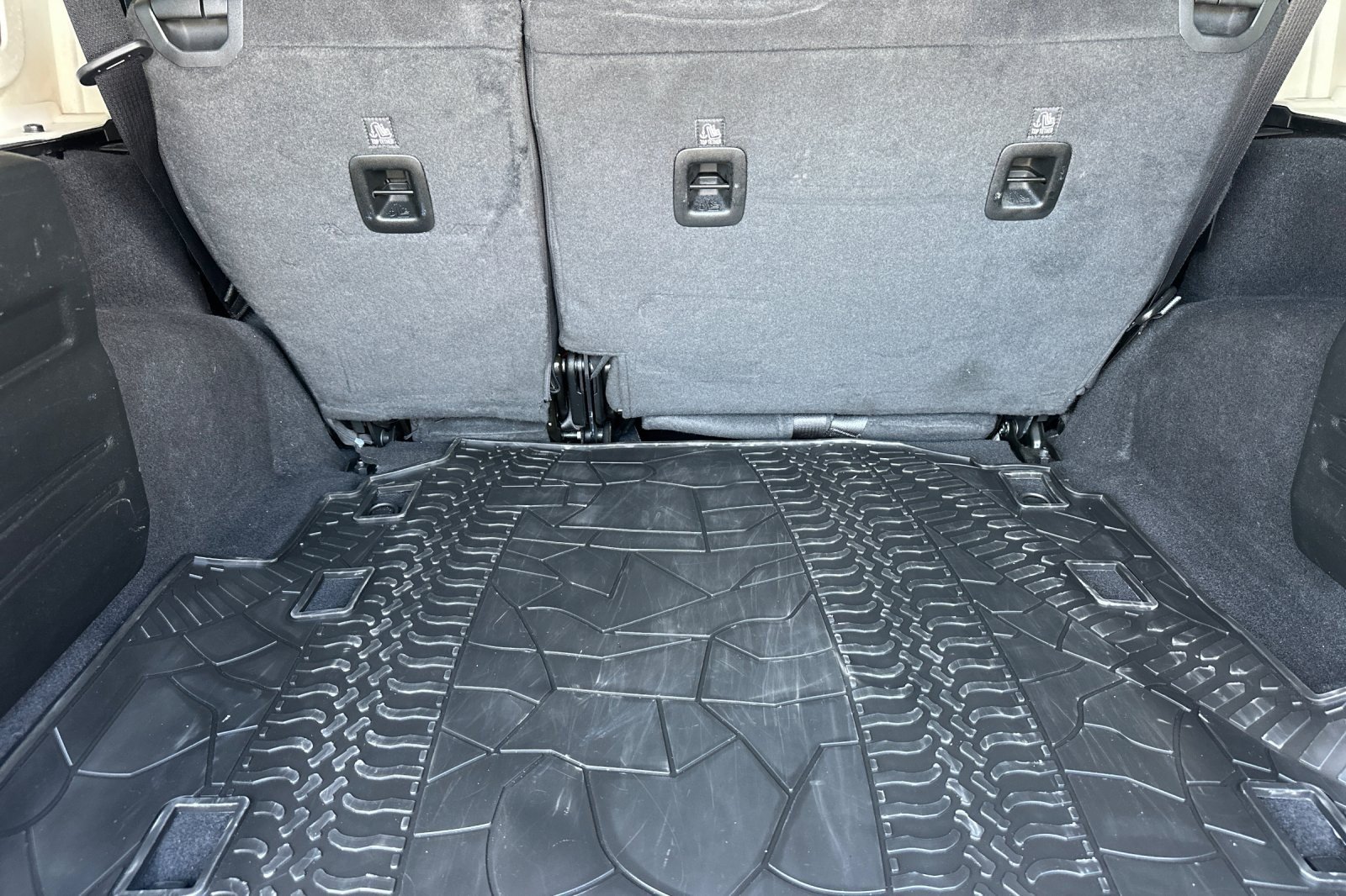 Used 2020 Jeep Wrangler Unlimited Sport S AWD/4WD image 14
