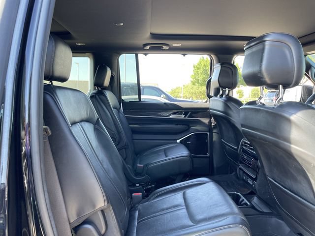 Used 2022 Jeep Wagoneer Series III w/ Premium Group I RWD image 29