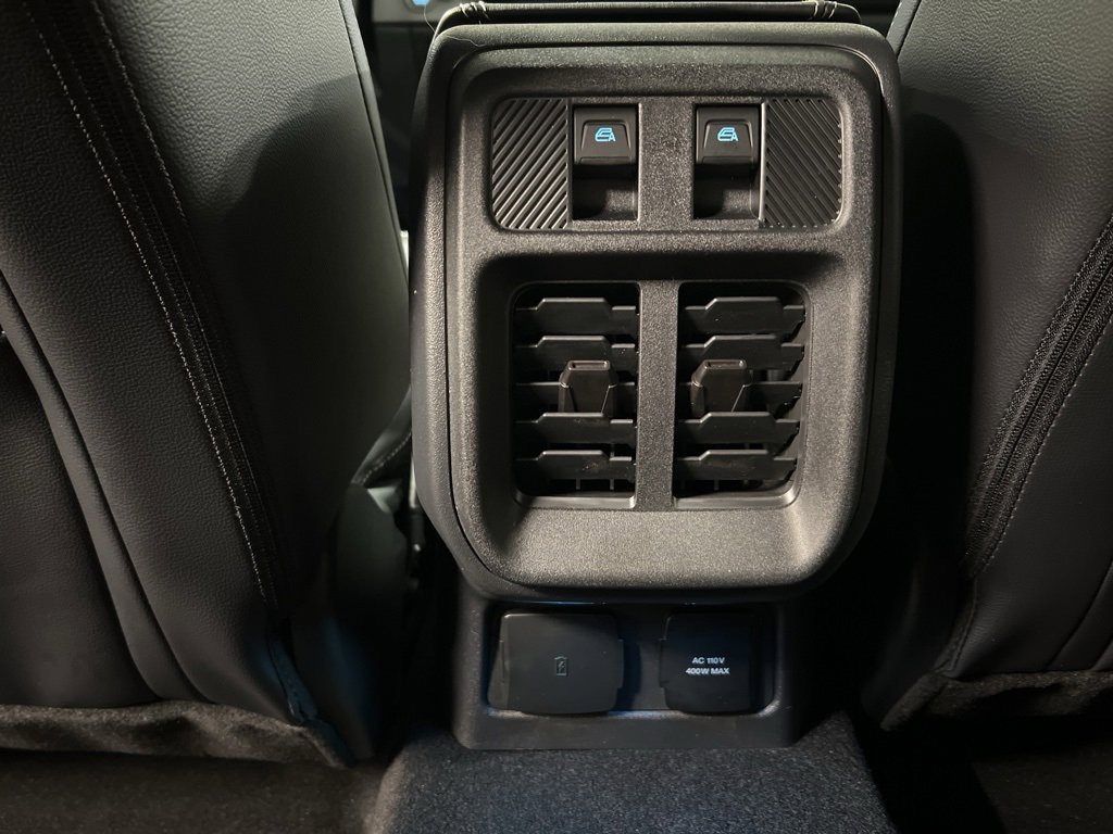 New 2026 Ford Bronco Outer Banks w/ Sasquatch Package image 33