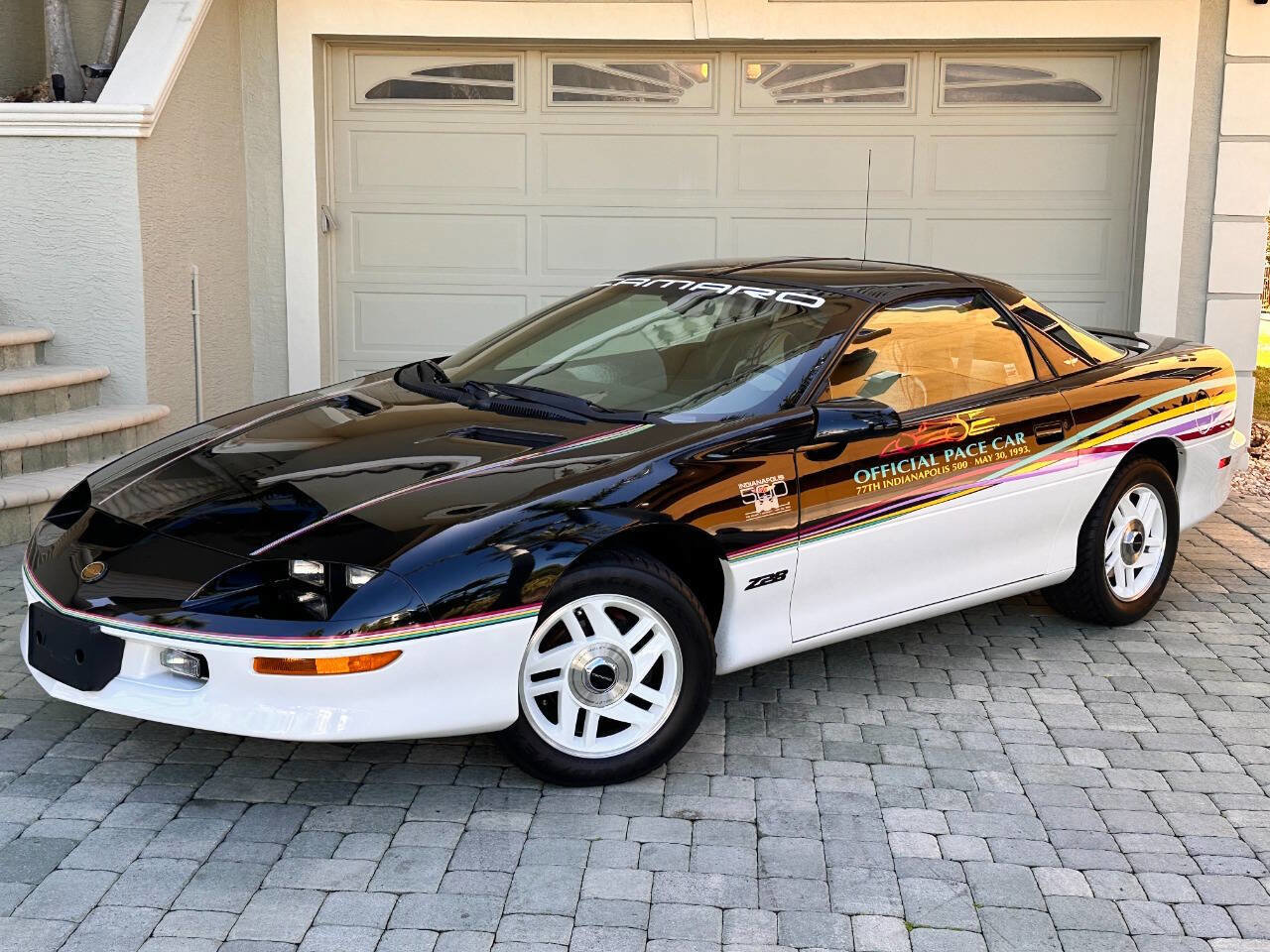 Used 1993 Chevrolet Camaro Z28 RWD image 4