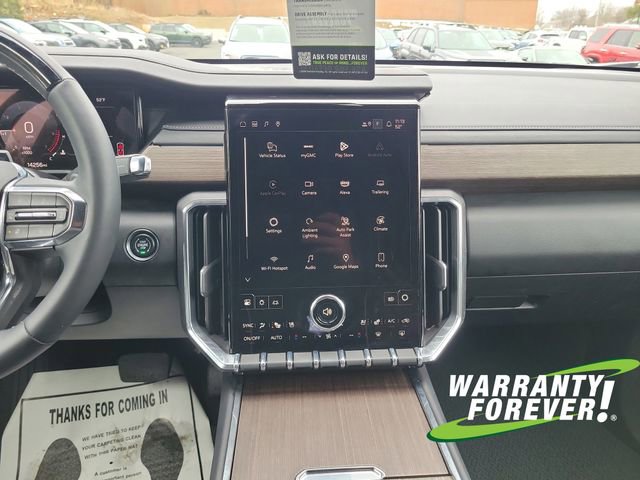 Used 2025 GMC Acadia Denali w/ Super Cruise Package image 11