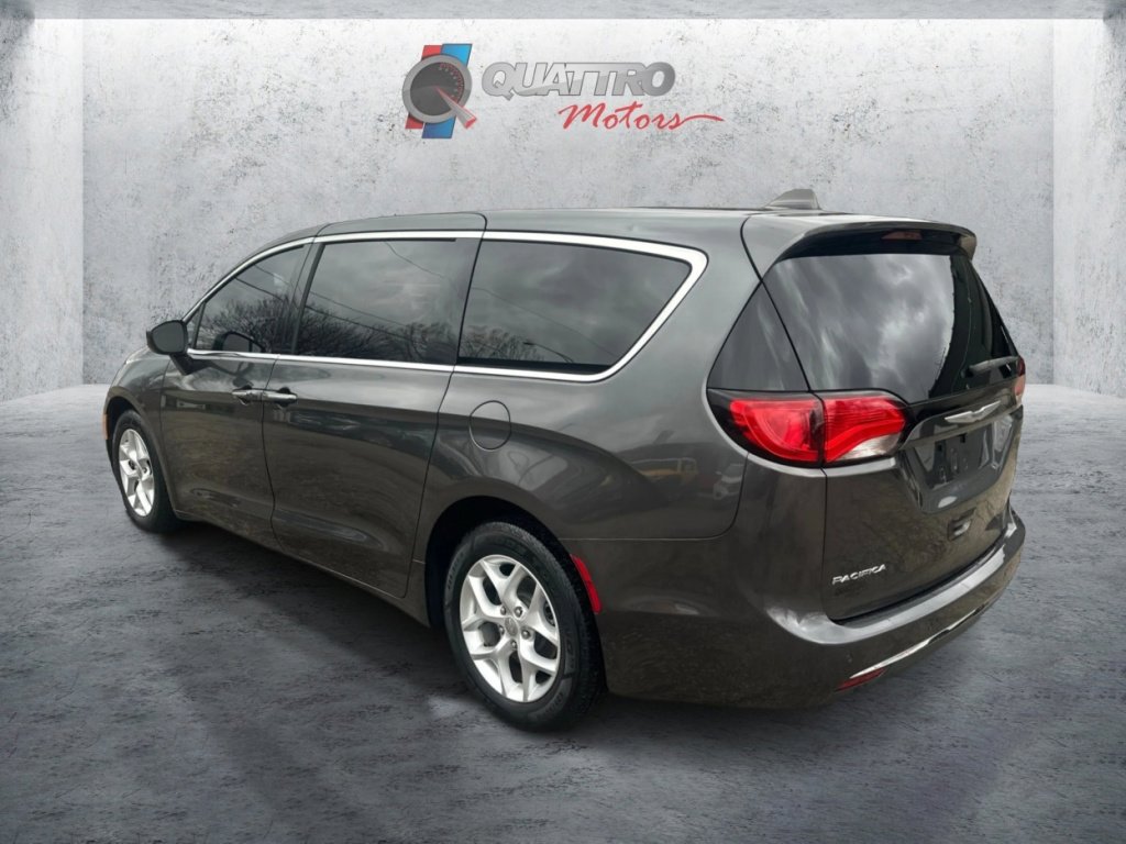 Used 2017 Chrysler Pacifica Touring Plus w/ Tire & Wheel Group image 3