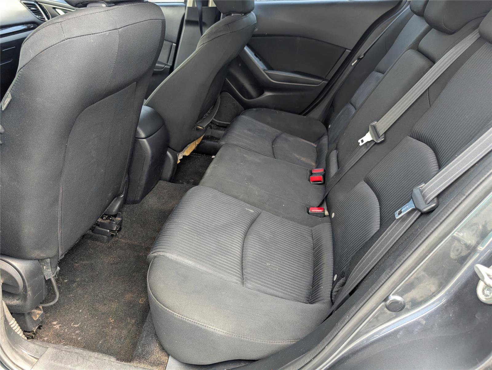 Used 2016 MAZDA MAZDA3 i Sport w/ Preferred Equipment Package image 32