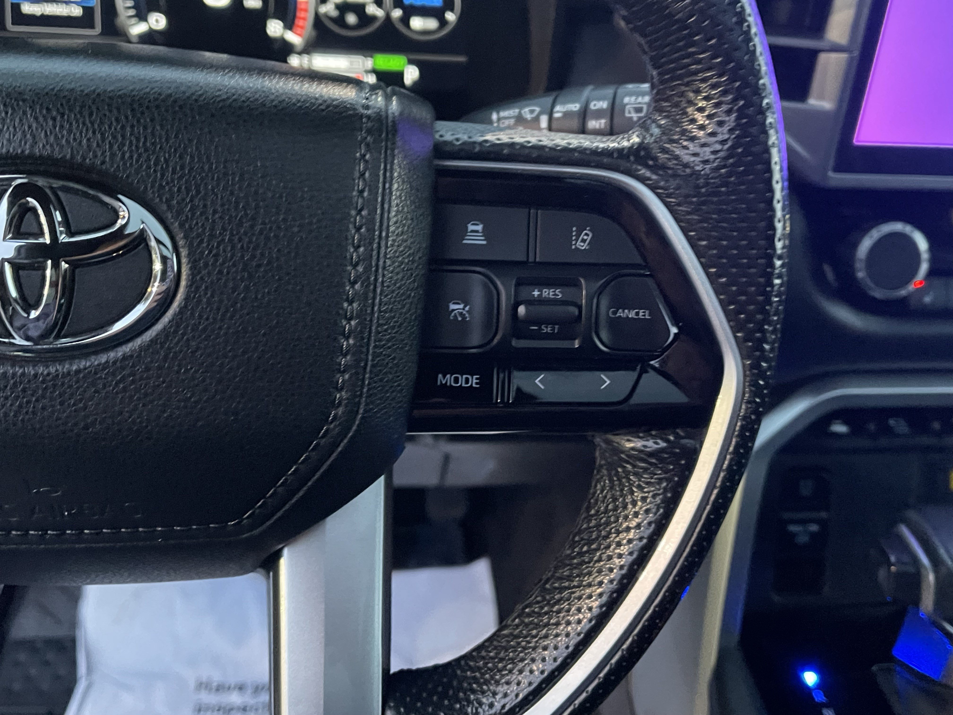 Certified 2024 Toyota Sequoia Platinum AWD/4WD image 23