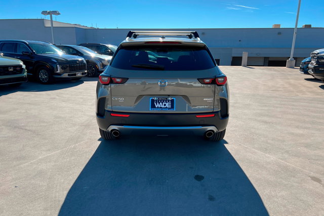 Used 2025 MAZDA CX-50 AWD 2.5 Turbo w/ Premium Pkg image 4