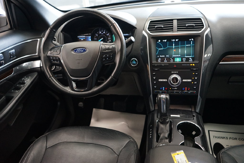 Used 2019 Ford Explorer Limited w/ Class III Trailer Tow Package AWD/4WD image 12