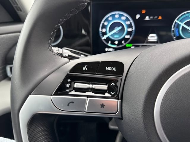 Certified 2025 Hyundai Elantra Limited image 38