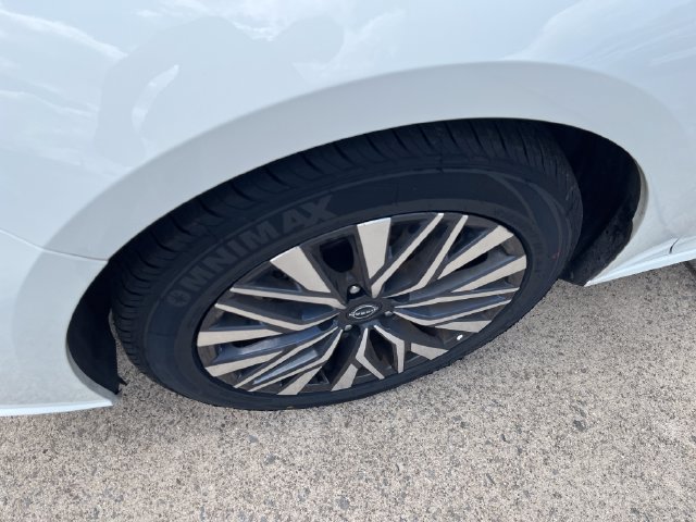 Certified 2025 Nissan Altima 2.5 SV FWD image 9