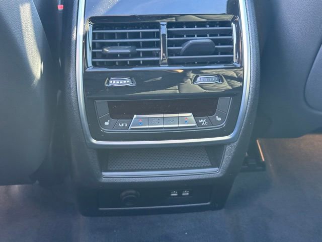 New 2026 BMW X5 xDrive50e w/ Climate Comfort Package image 37