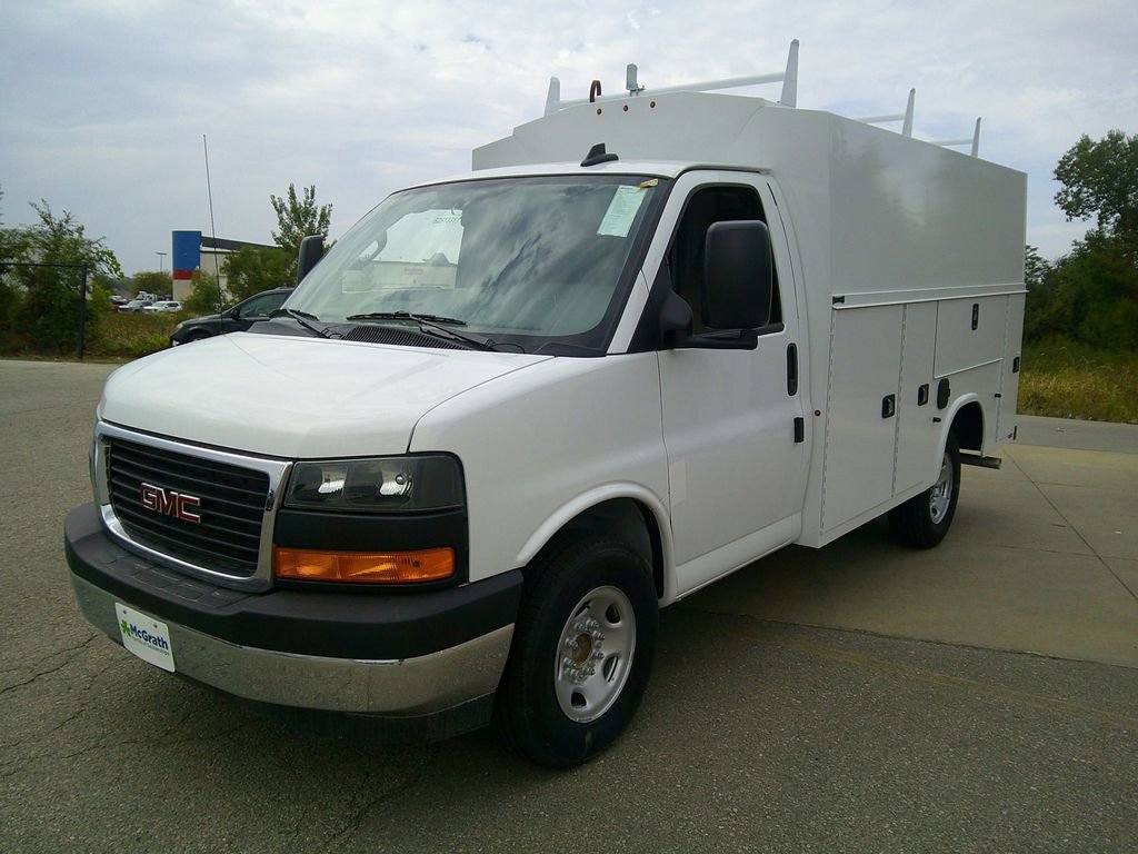 New 2025 GMC Savana 3500 w/ Power Convenience Package image 4