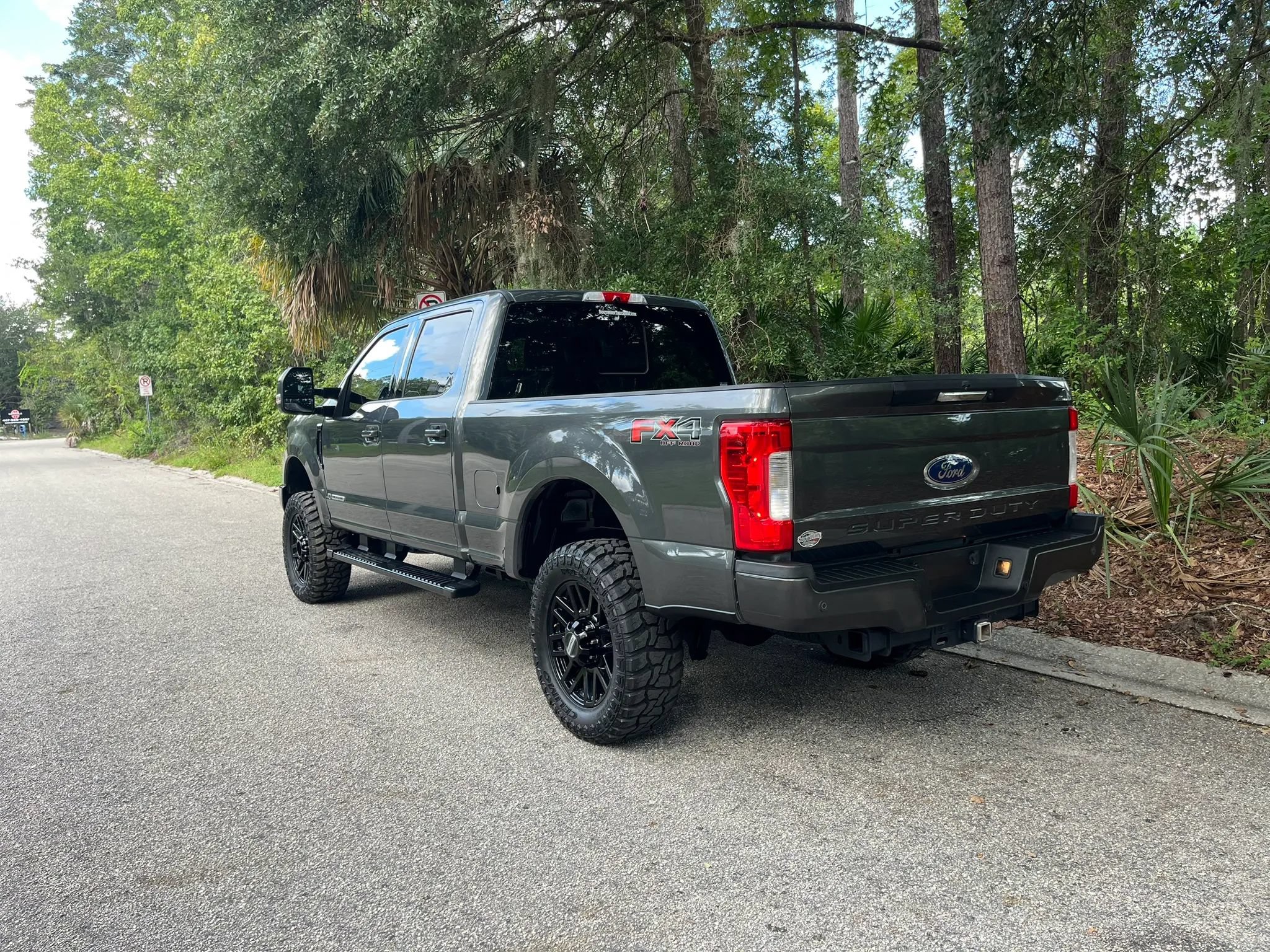 Used 2019 Ford F250 Lariat AWD/4WD image 10