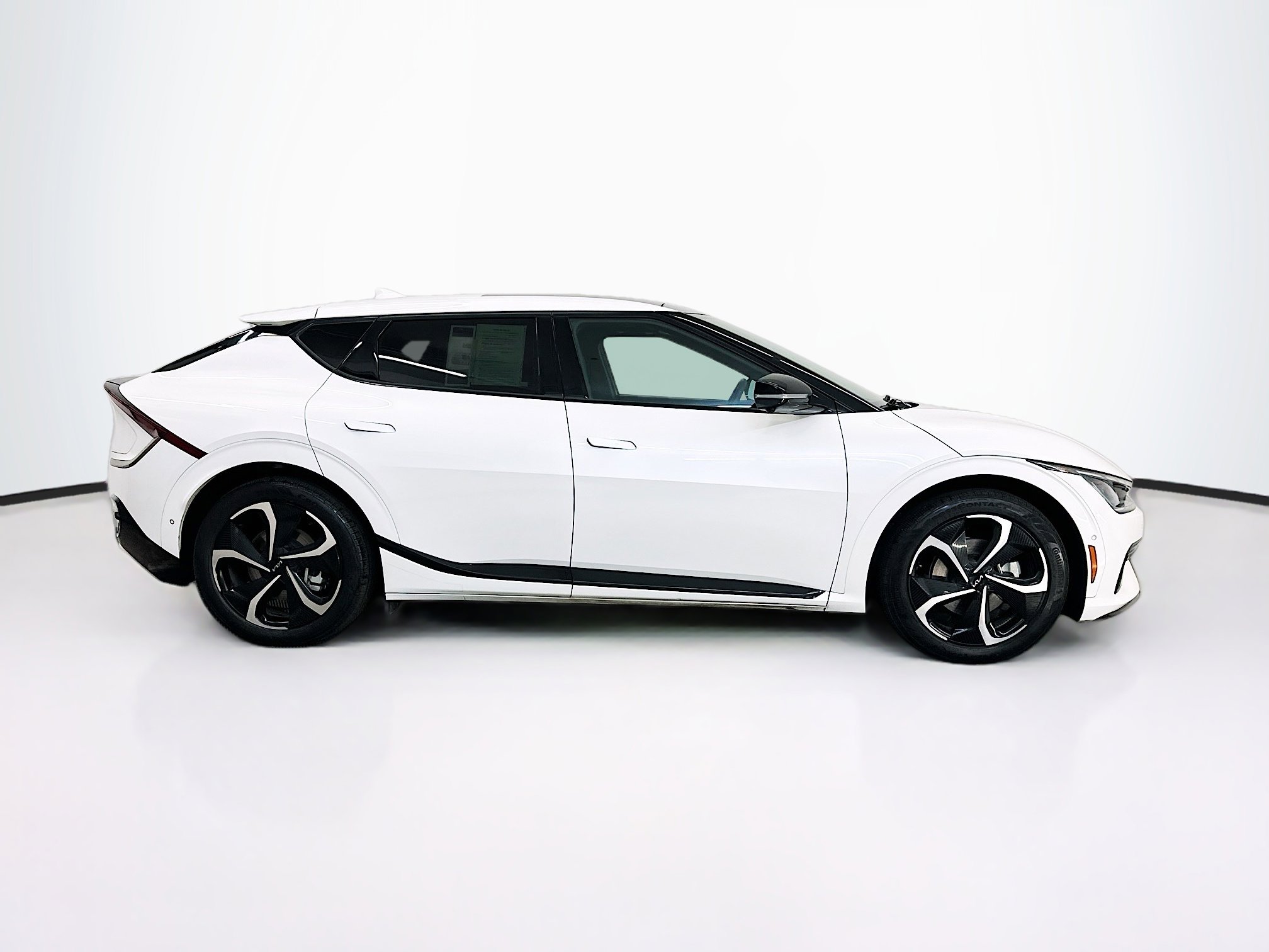 Used 2023 Kia EV6 GT-Line AWD/4WD image 10