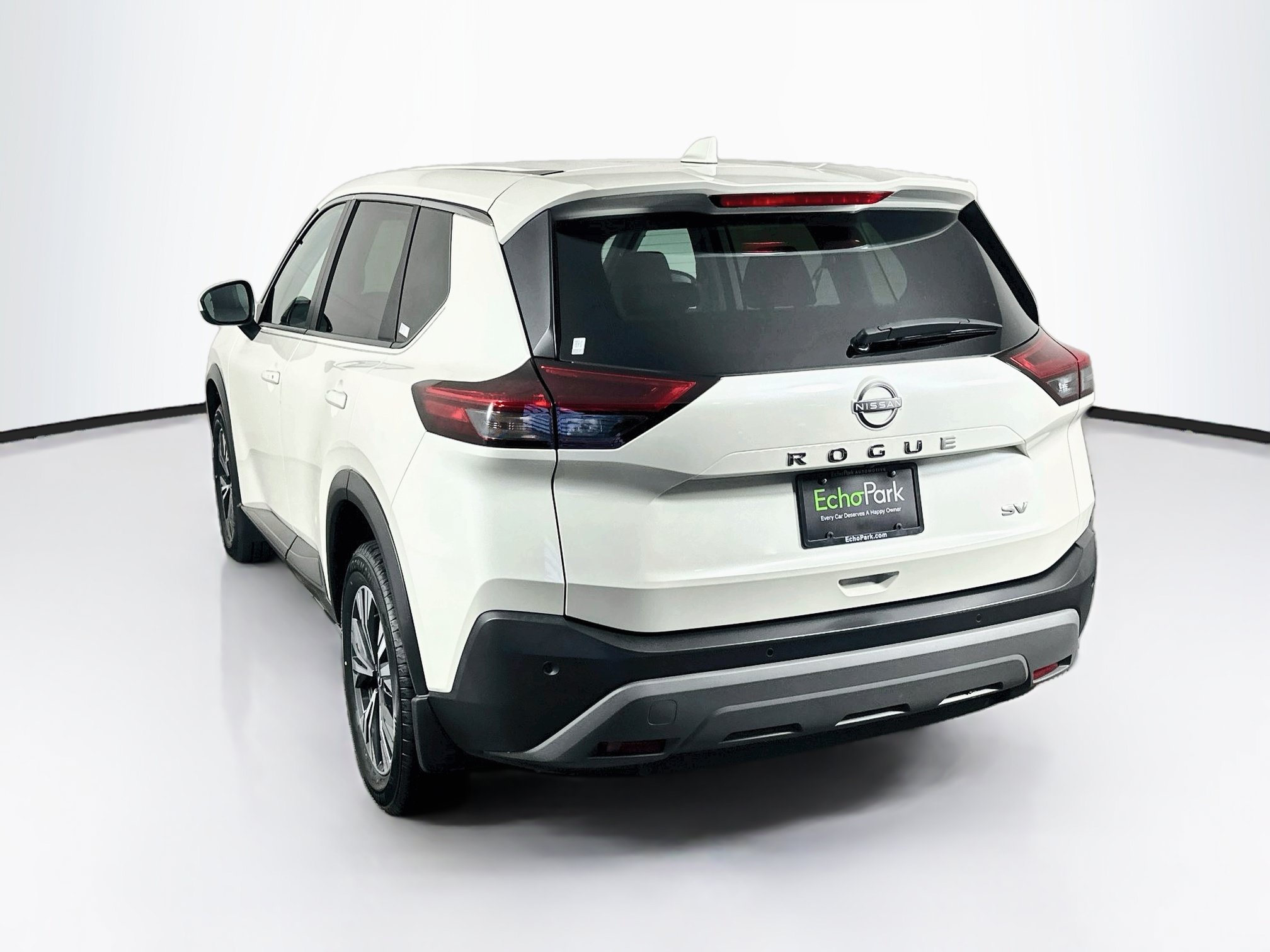 Used 2023 Nissan Rogue SV FWD image 5