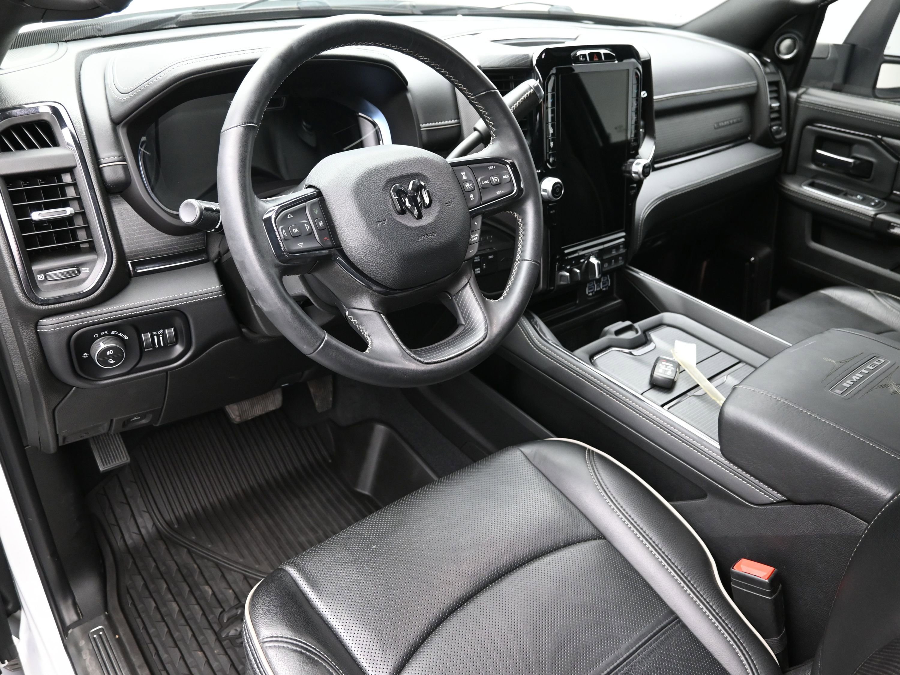 Used 2024 RAM 3500 Limited w/ Night Edition AWD/4WD image 22