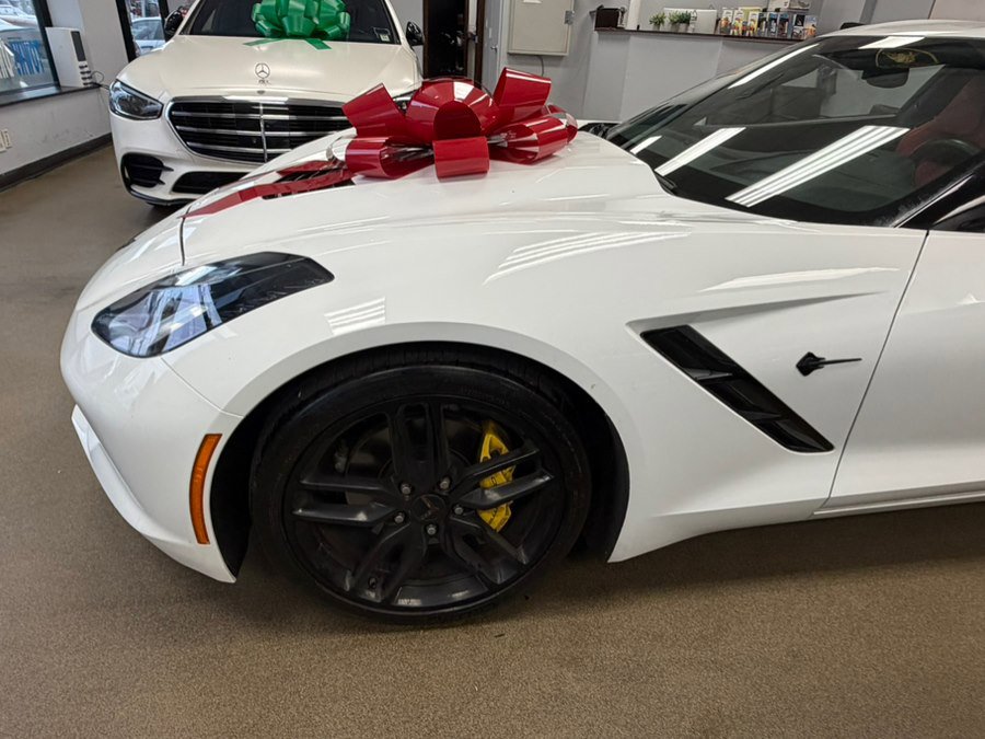 Used 2016 Chevrolet Corvette Stingray Coupe w/ 2LT Preferred Equipment Group RWD image 9