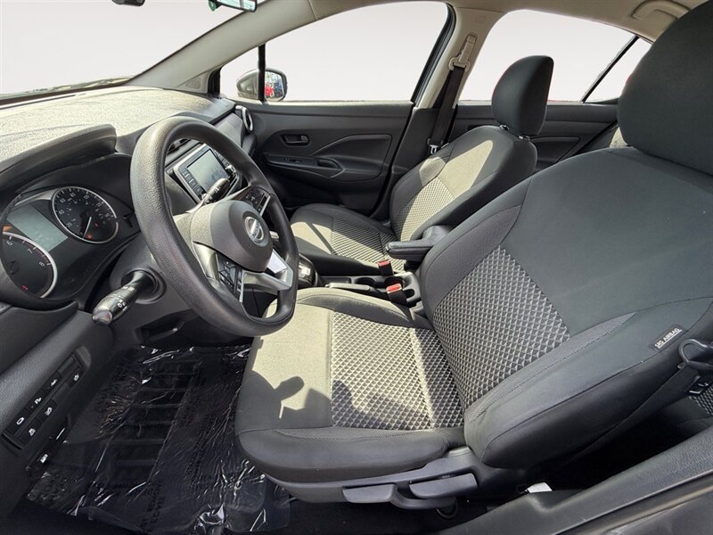 Used 2020 Nissan Versa S FWD image 10