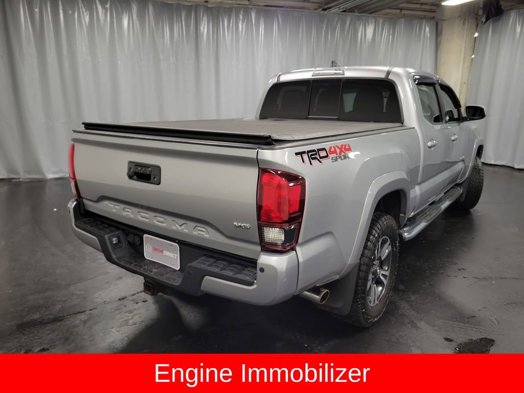 Used 2018 Toyota Tacoma TRD Sport image 8