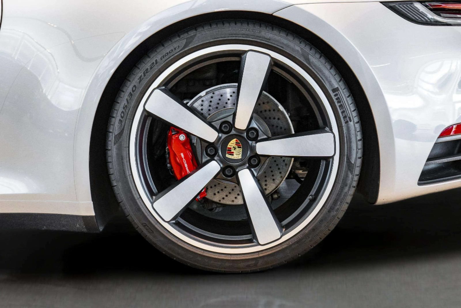 Used 2020 Porsche 911 Carrera 4S AWD/4WD image 18