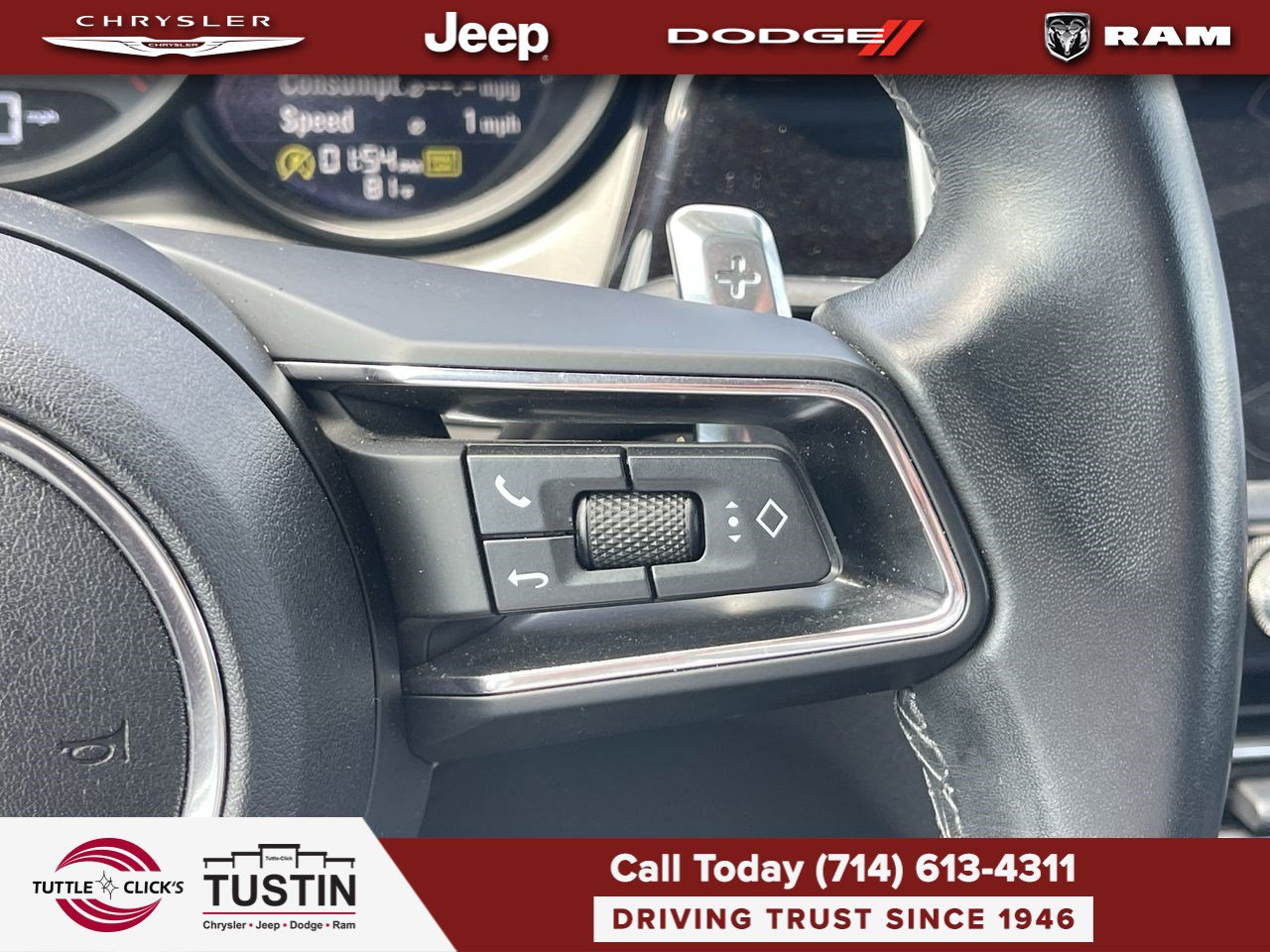 Used 2024 Porsche Macan AWD/4WD image 32