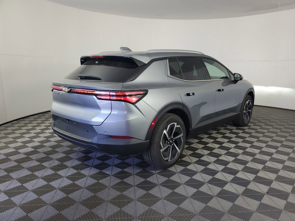 New 2026 Chevrolet Equinox EV LT image 4