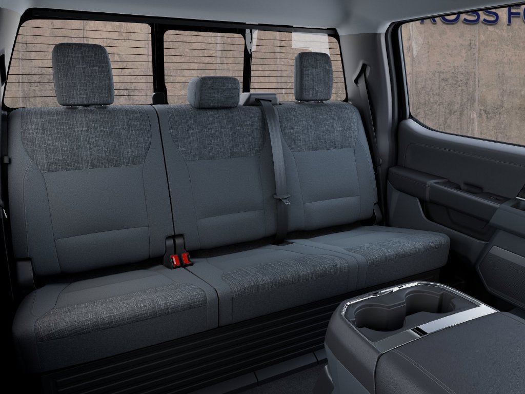 New 2027 Ford F250 XLT w/ XLT Premium Package AWD/4WD image 11