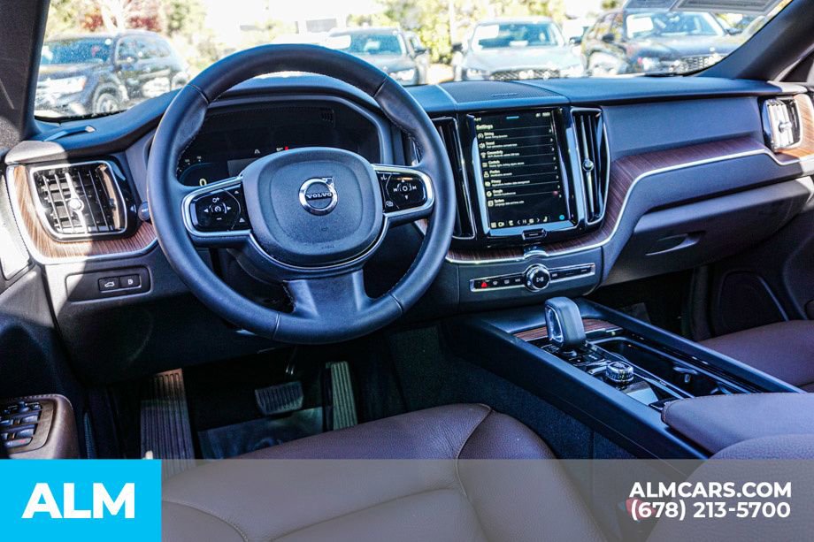 Used 2024 Volvo XC60 T8 Plus w/ Climate Package image 27