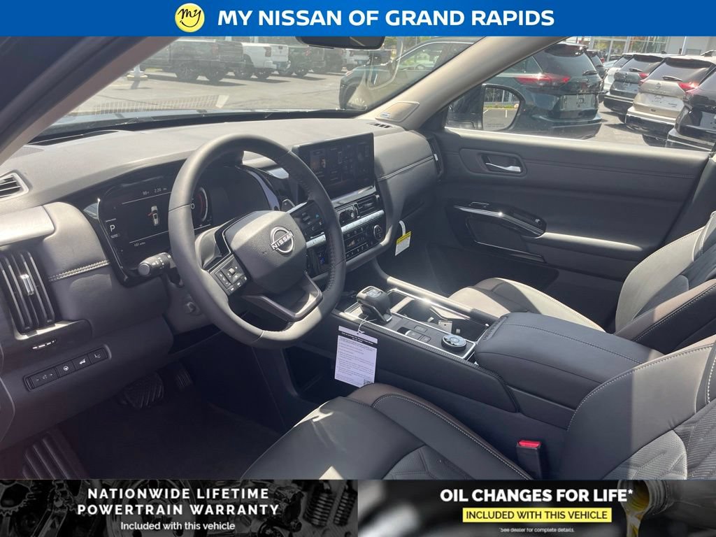 New 2026 Nissan Pathfinder Platinum w/ Cargo Package AWD/4WD image 12