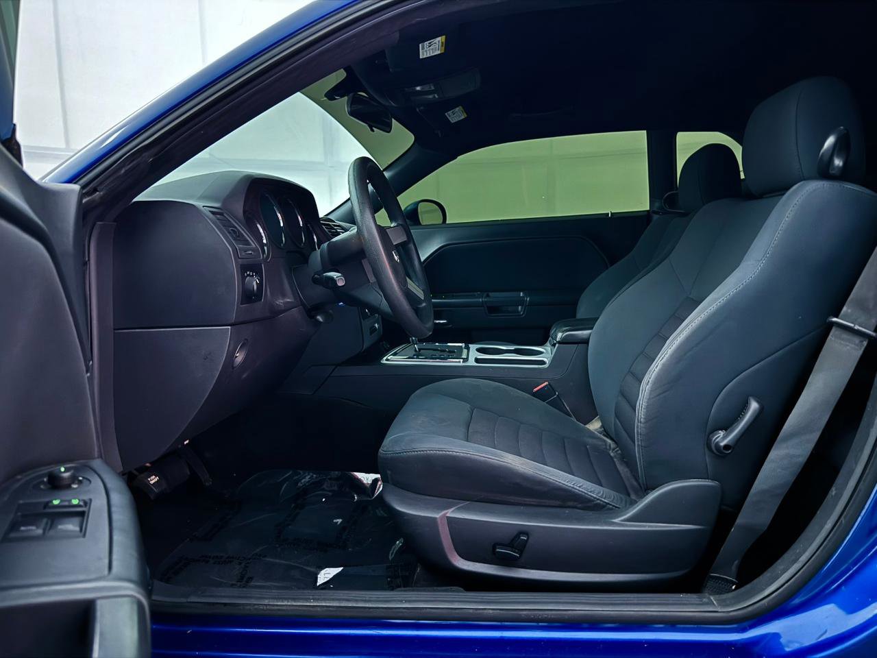 Used 2010 Dodge Challenger SE image 18