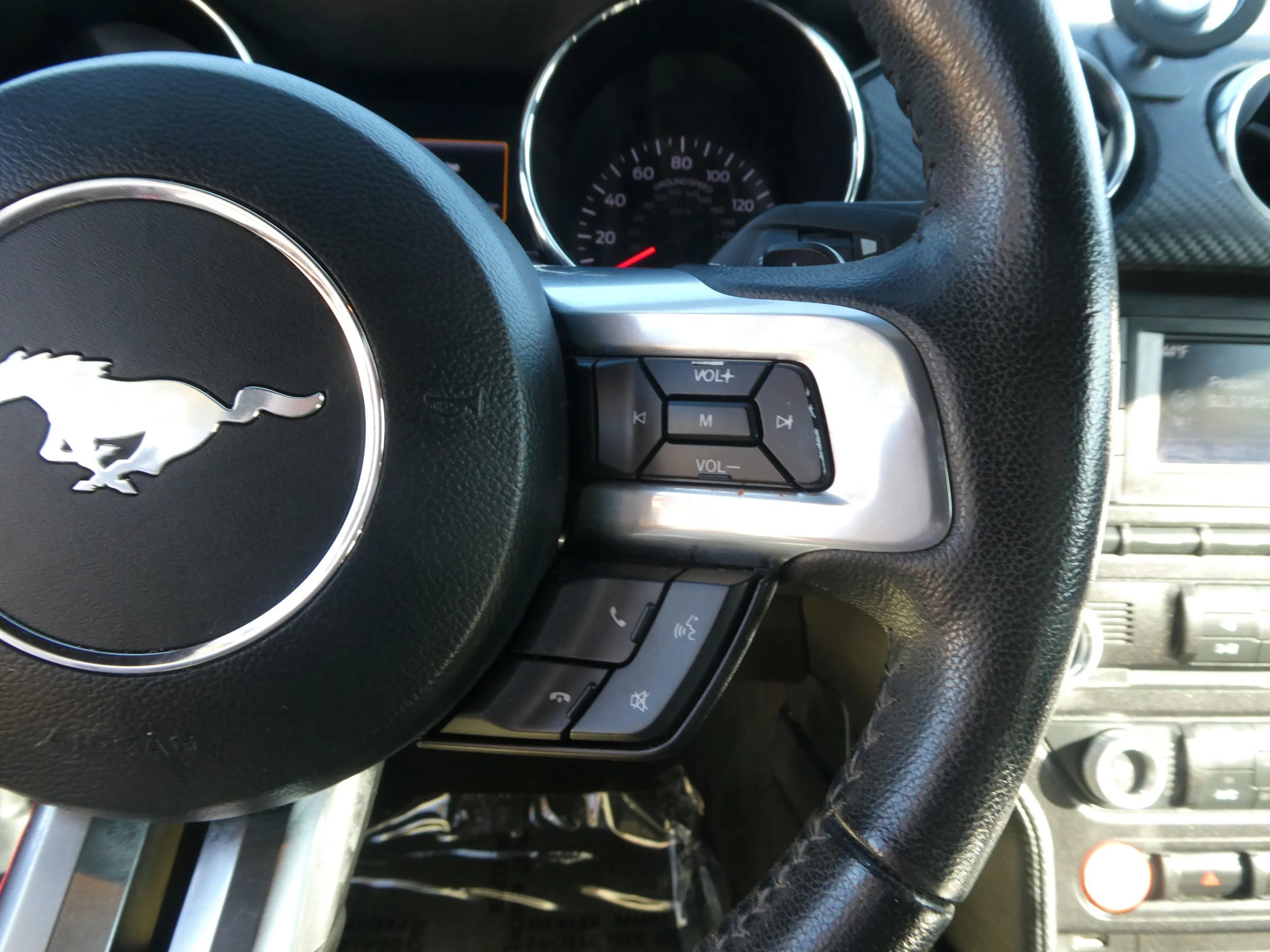 Used 2015 Ford Mustang Coupe image 18