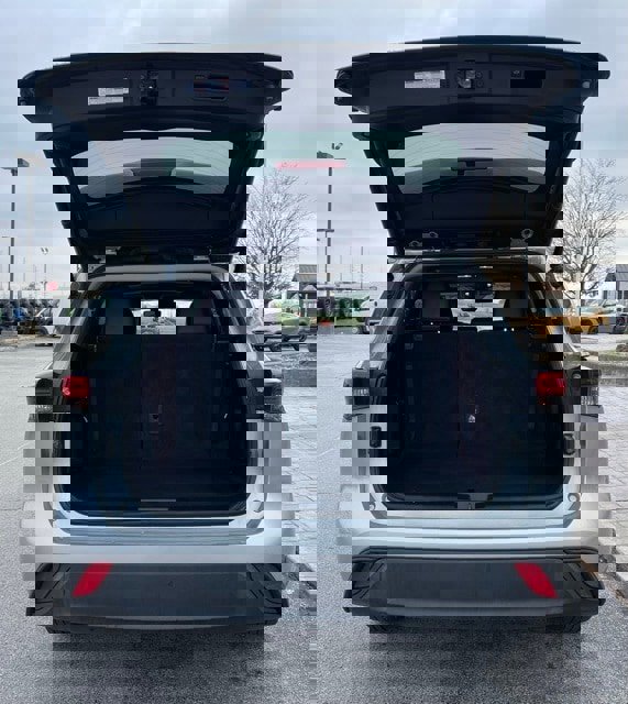 Used 2021 Toyota Highlander XLE image 26