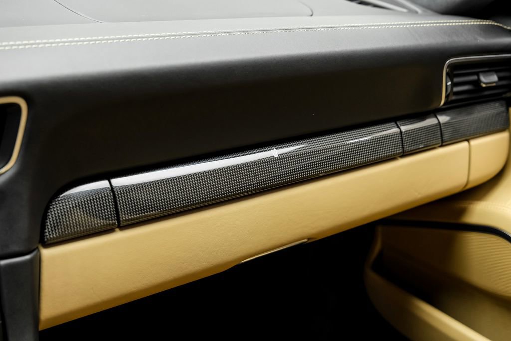 Used 2018 Porsche 911 Turbo image 22