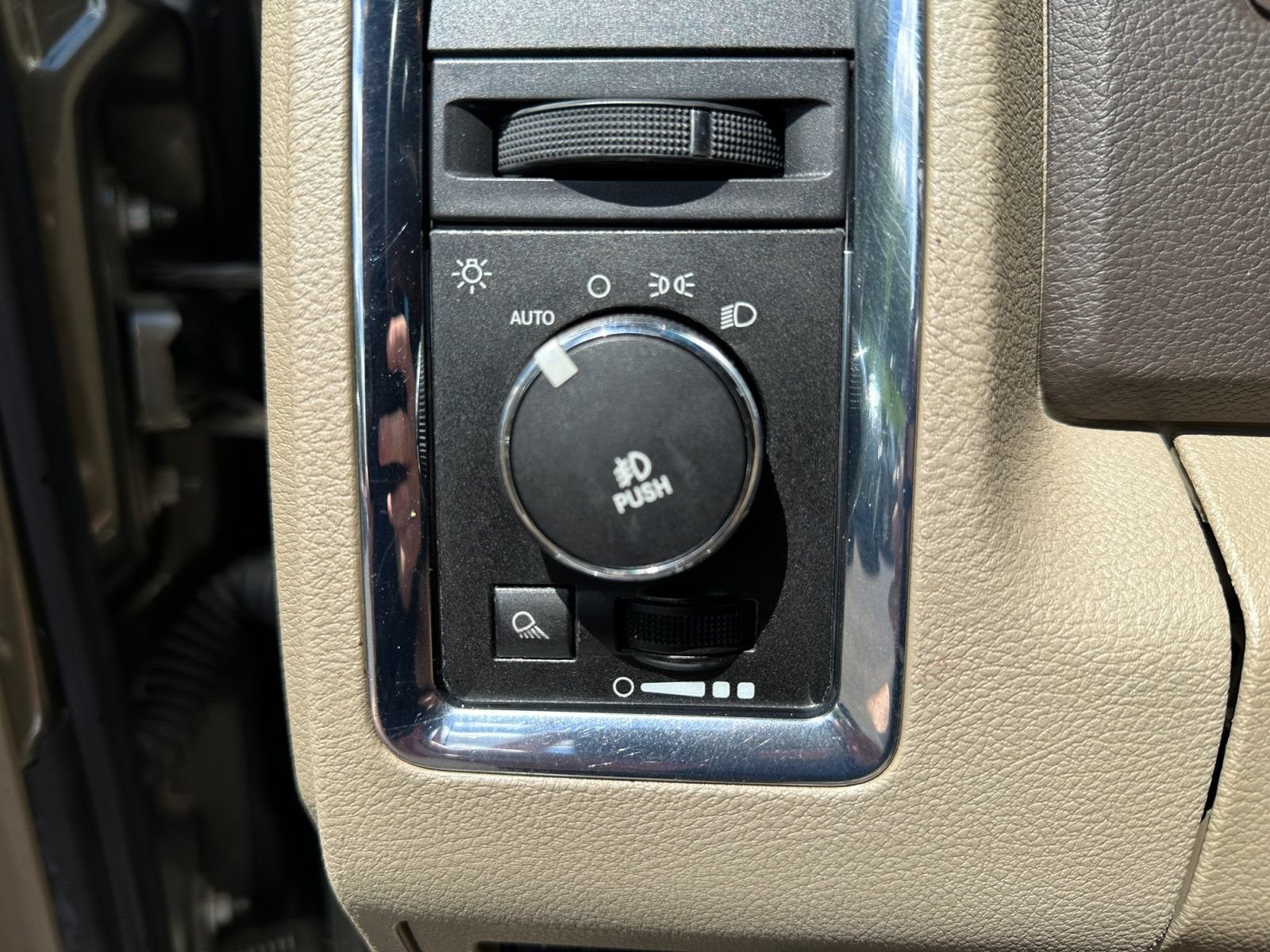 Used 2012 RAM 2500 Laramie w/ HD Snow Plow Prep Group AWD/4WD image 17