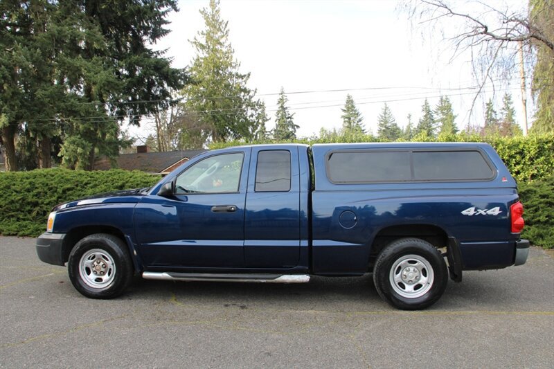 Used 2005 Dodge Dakota ST image 12