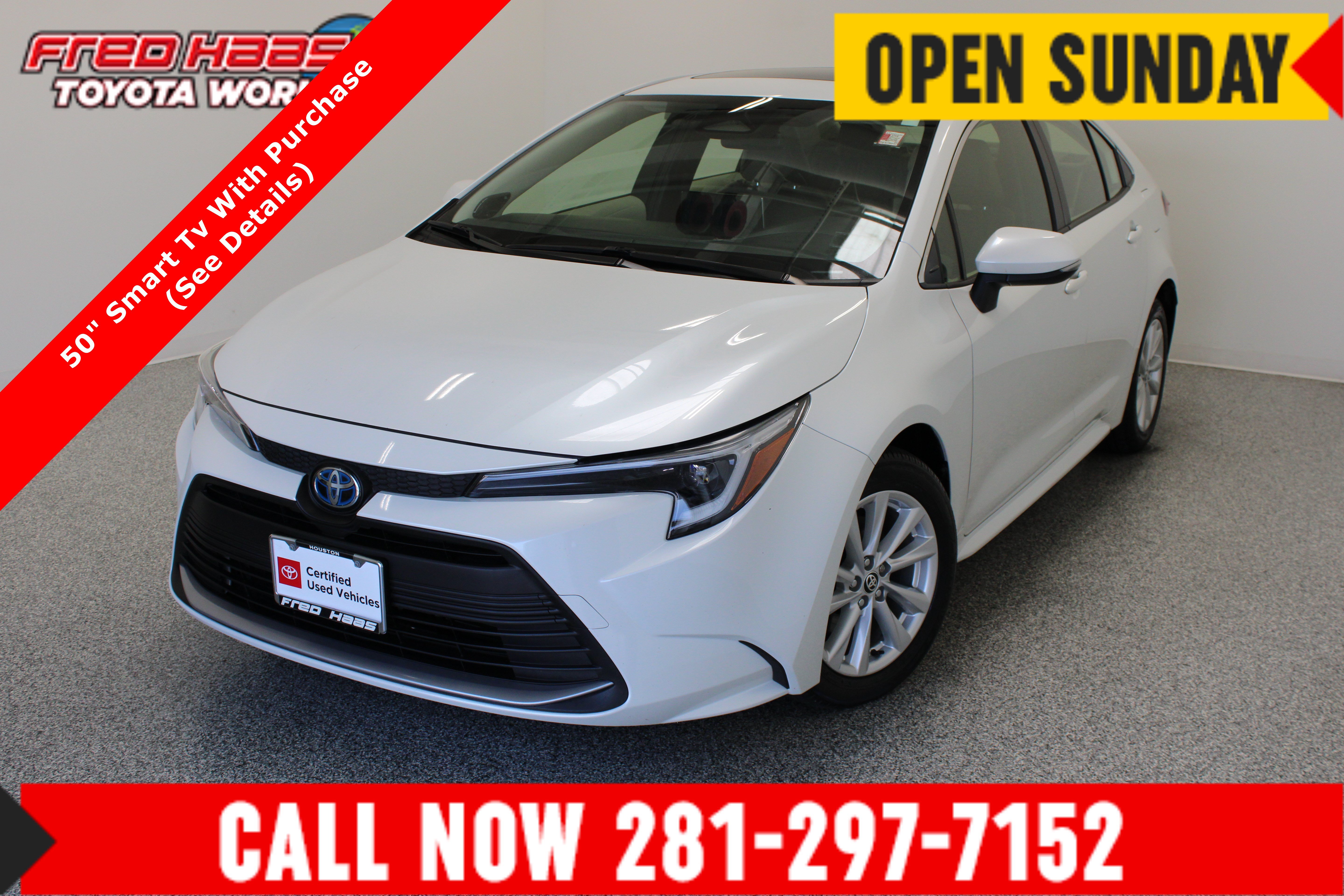 Used 2025 Toyota Corolla XLE FWD image 1