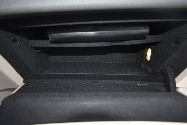 Used 2016 Lincoln MKZ Hybrid image 42