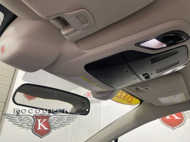 Used 2020 Subaru Legacy image 18