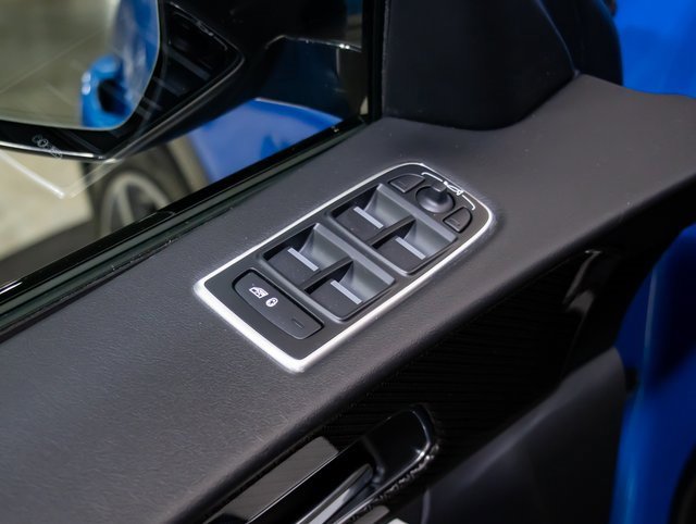 Used 2020 Jaguar F-PACE SVR image 14