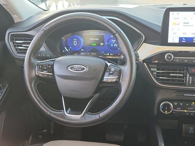 Certified 2022 Ford Escape Titanium w/ Titanium Premium Package image 19