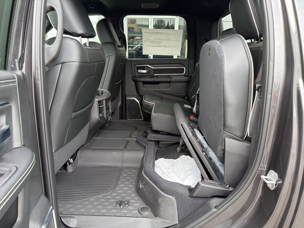 New 2026 RAM 3500 Laramie AWD/4WD image 34
