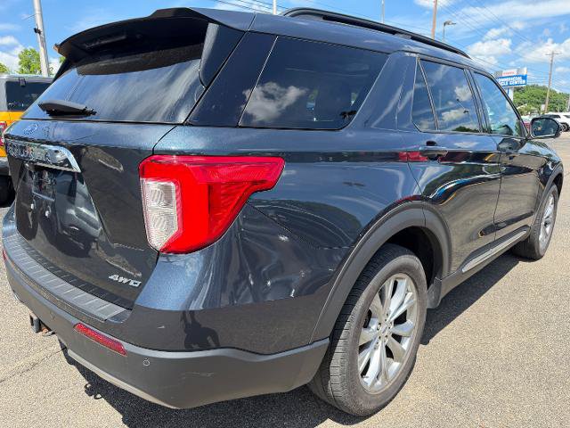 Certified 2023 Ford Explorer XLT w/ Equipment Group 202A AWD/4WD image 2