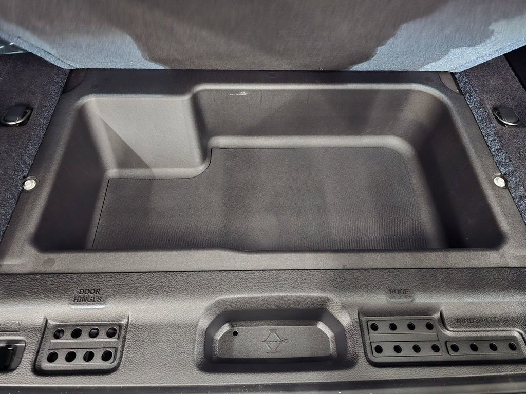 Certified 2018 Jeep Wrangler Unlimited Sahara image 43