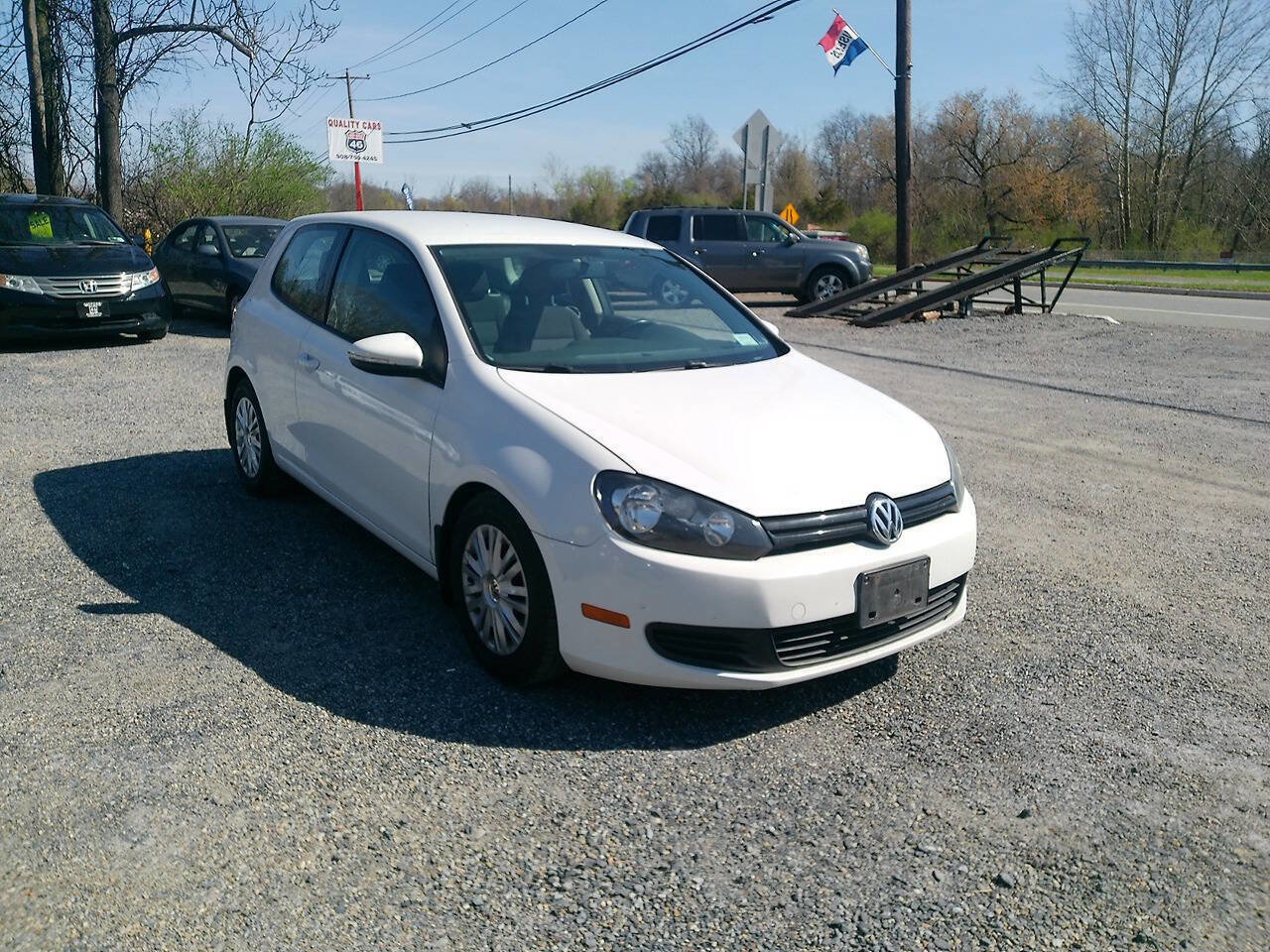 Used 2013 Volkswagen Golf 2-Door image 2