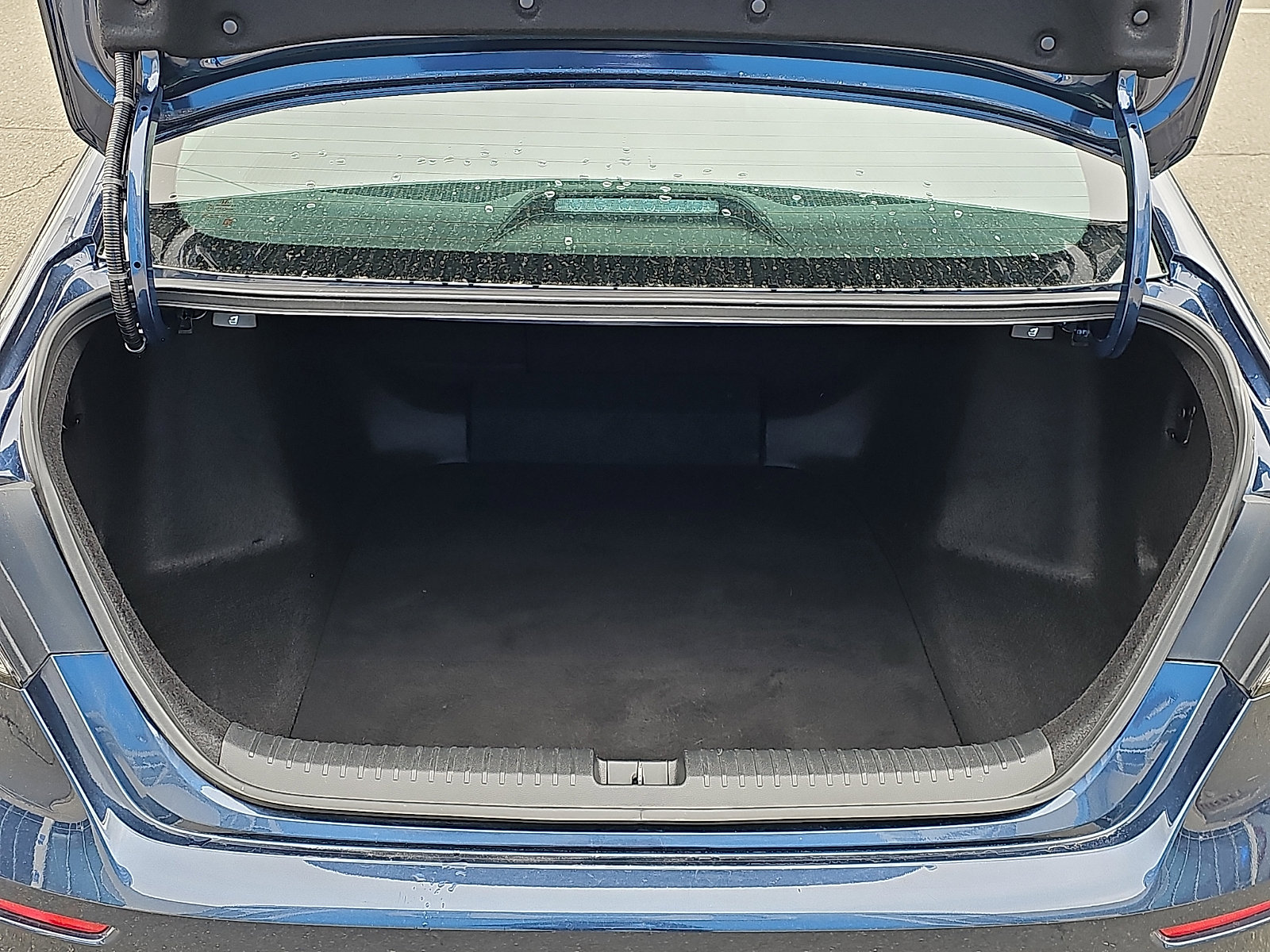 Used 2023 Honda Accord EX image 29