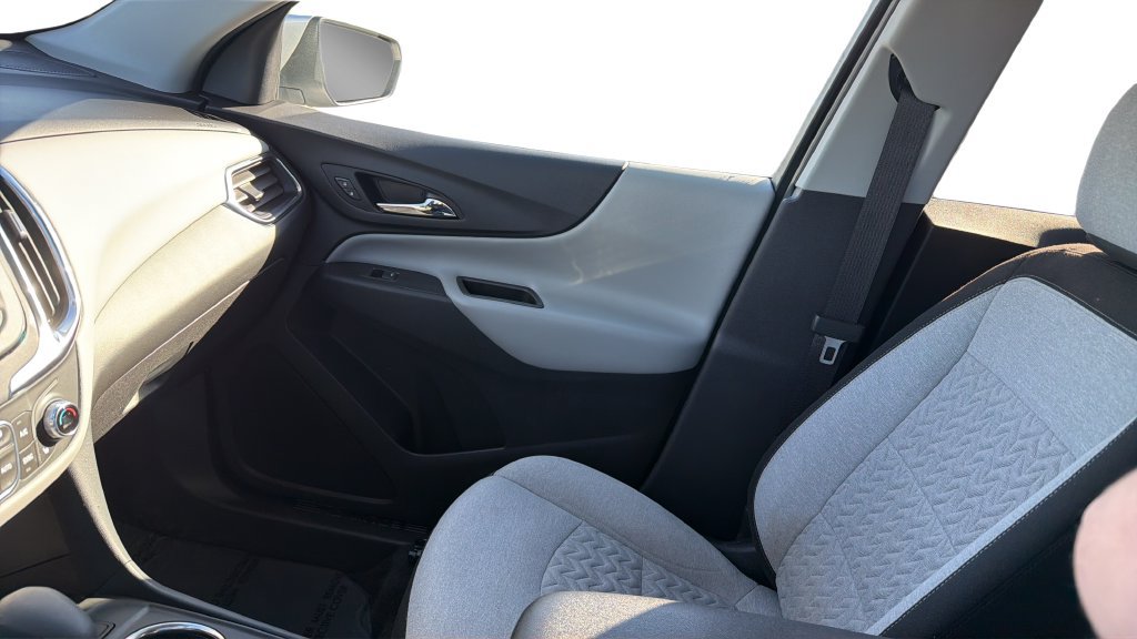 Used 2022 Chevrolet Equinox LT AWD/4WD image 13