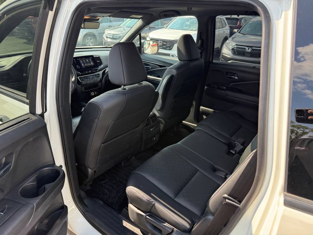 Certified 2019 Honda Passport Touring image 6